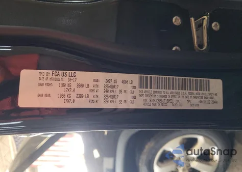 2018 Jeep Compass Latitude z USA, uszkodzony, nr VIN 3C4NJDBB0JT180531